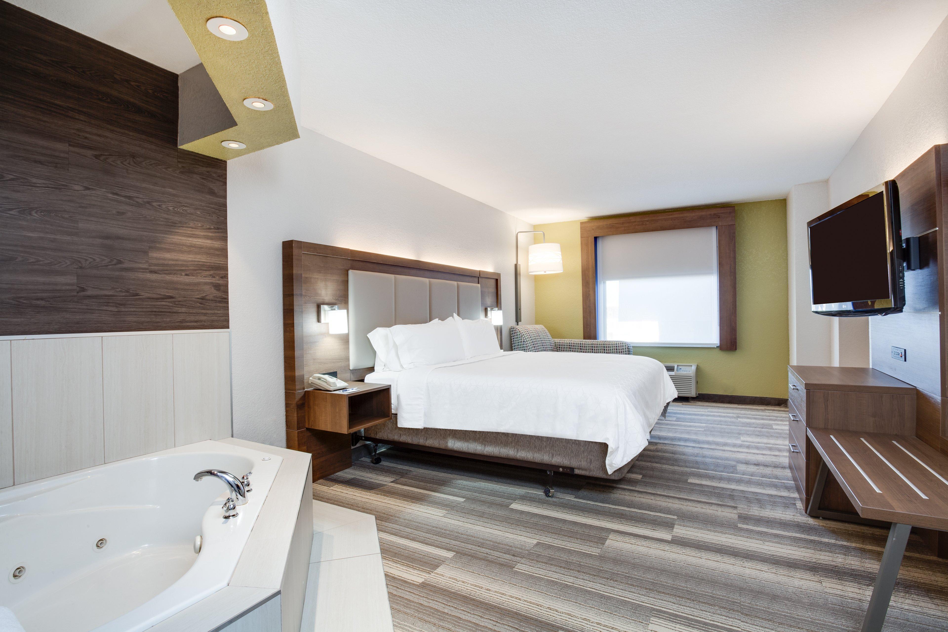 Holiday Inn Express Hotel & Suites Clewiston By Ihg Exterior photo