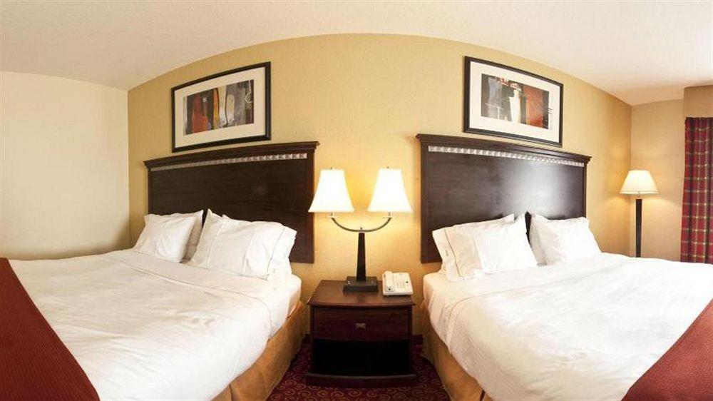 Holiday Inn Express Hotel & Suites Clewiston By Ihg Exterior photo